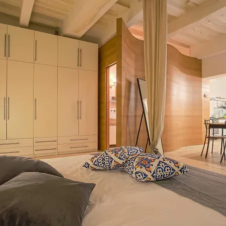 Santospirito - Hosted By Sweetstay